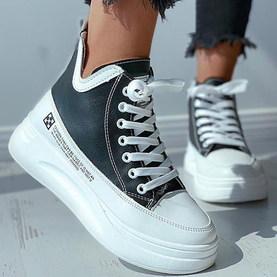 Letter Print Eyelet Lace-up Casual Sneakers