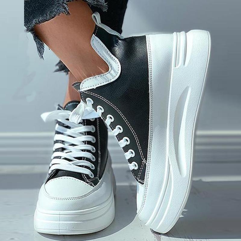 Letter Print Eyelet Lace-up Casual Sneakers